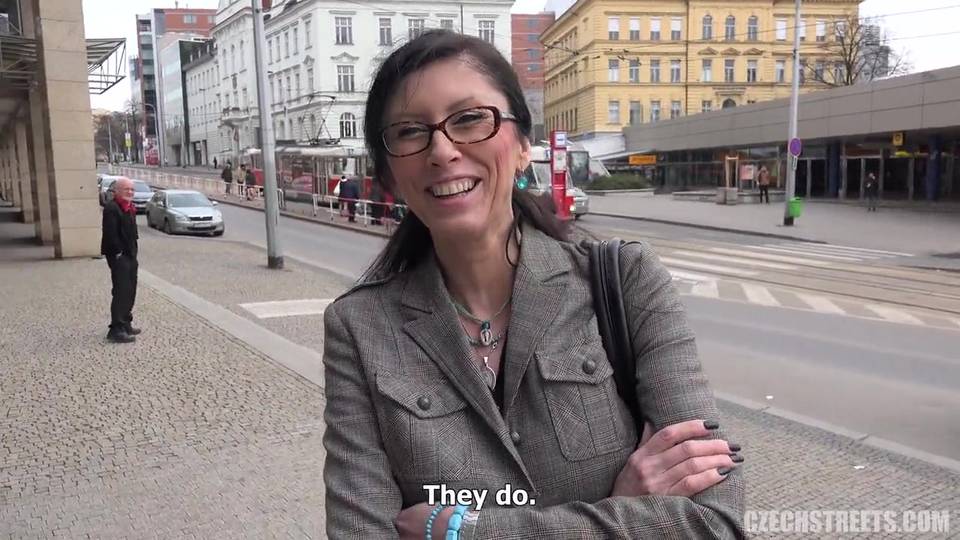 Czech Secretary Porn - Veronika fucks a stranger in the street - PornDig.com