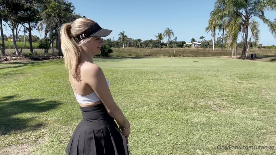 They met on a golf course and fuck passionately - PornDig.com